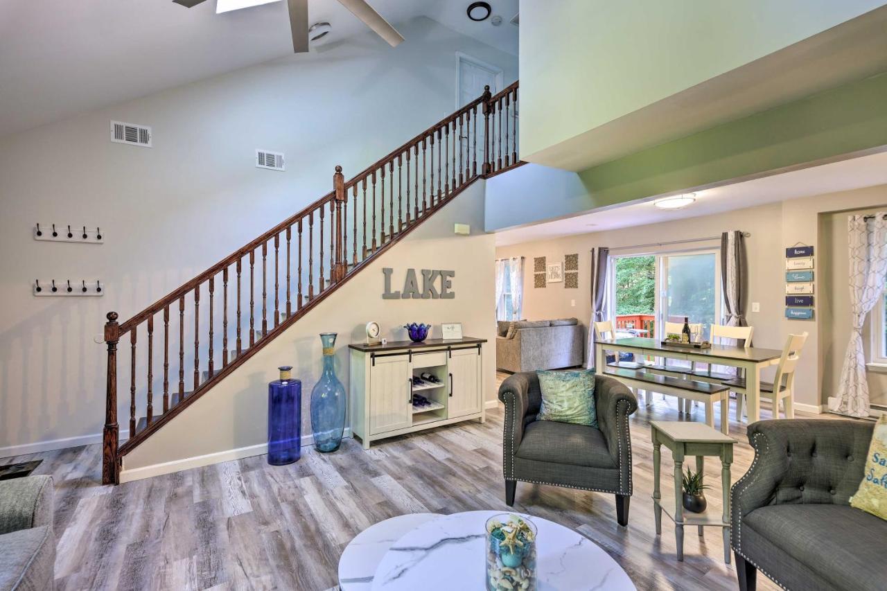 Pocono Retreat Hot Tub And Game Near Kalahari Holiday home Tobyhanna